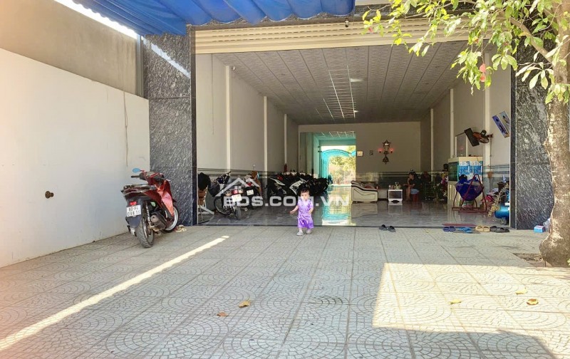 Bán 800 m2 Đất+ NHÀ MẶT TIỀN KINH DOANH Gần CHỢ Nhà Thờ PHÚ SƠN