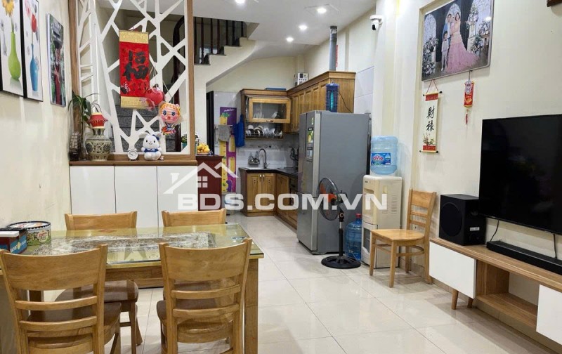 CHỦ CẦN TIỀN BÁN GẤP – GẦN NGOẠI GIAO ĐOÀN – 50M Ô TÔ – 30Mx5T – 3N4W – NHỈNH 8.81 TỶ.