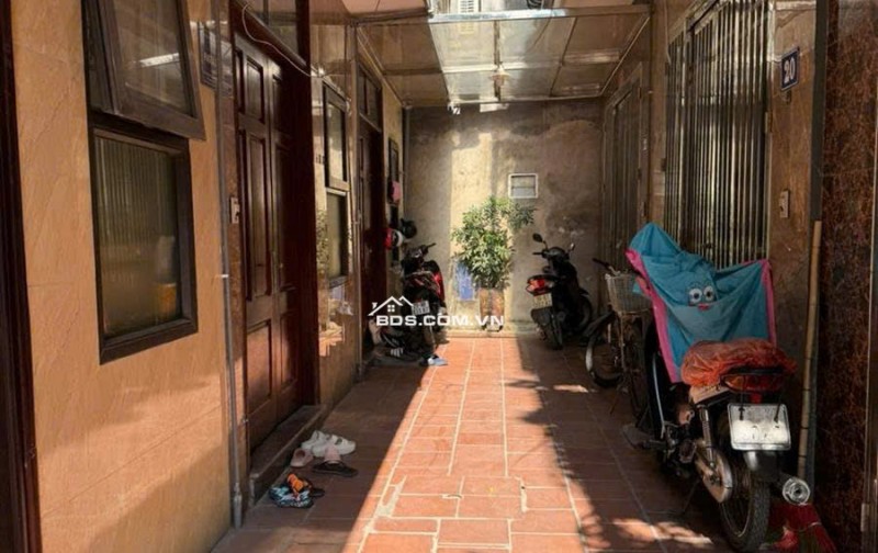 CHỦ CẦN TIỀN BÁN GẤP – GẦN NGOẠI GIAO ĐOÀN – 50M Ô TÔ – 30Mx5T – 3N4W – NHỈNH 8.81 TỶ.