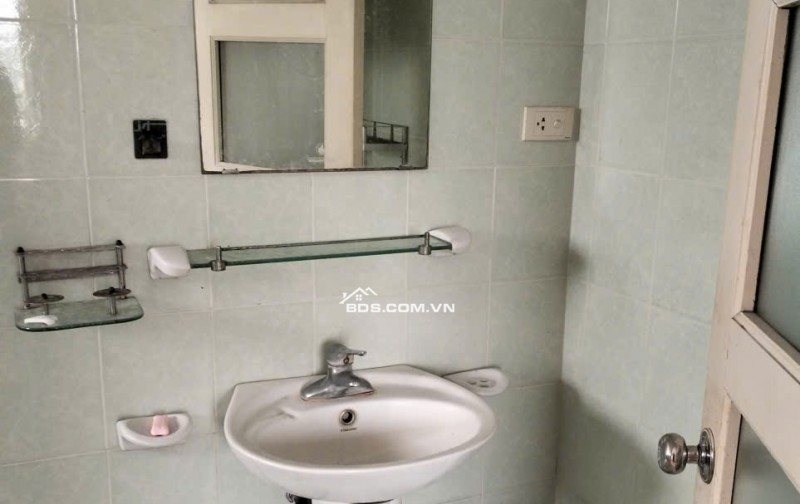 Cho thuê căn hộ 503 nhà E3A, số 7 Vũ Phạm Hàm, Yên Hòa, Cầu Giấy, Hà Nội. LH chính chủ: 0985.951.919