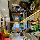 Bán Căn Chung Cư Cao Cấp Giải Phóng, Thanh Xuân, 111m, giá 10.5 Tỷ.