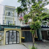 Bán nhà 3 tầng đường Nguyễn Xí -  Trục đường kinh doanh