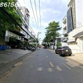 Bán mặt tiền KD gần bên Gigamall Phạm Văn Đồng, 2 tầng, 90m2, đường 12m, sổ hồng, giá 13 tỷ TL