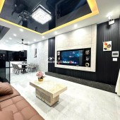 BÁN NHÀ 3 TẦNG 3 MÊ FULL NỘI THẤT MỚI KENG Y HÌNH