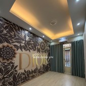 CẦN BÁN GẤP! Quận 5 - CAO ĐẠT 3 TẦNG - Hẻm thông tứ tung - GIÁ CỰC TỐT