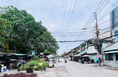 Nhà Ngon Bình Đông 61m2 , Ngang khủng nở hậu L 7.74m2 , SHR Hoàn công đủ , Nhỉnh 3 tỷ .