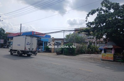 Nhà MỚI có sân đậu Ô tô. ĐÓN TẾT Gía RẤT TỐT-P.Trung An, Đồng Tháp.