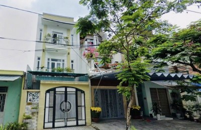 Bán nhà 3 tầng đường Nguyễn Xí -  Trục đường kinh doanh