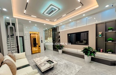 Nhà Đẹp Thang Máy, Lô Góc Trần Khát Chân, Hai Bà Trưng, 42m, 6 tầng, mt 4.5m, giá 13.9 tỷ