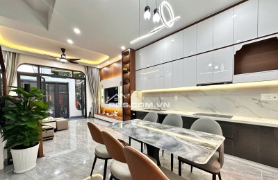 SIÊU PHẨM nhà 3 tầng đường Hoà Minh 15 - Đối diện trường THCS Lương Thế Vinh