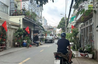 Bán nhà 4 lầu HXH Nguyễn Thái Sơn ngang 5.2m 121m2 11PN gần siêu thị Emart chỉ 12.5 tỷ.