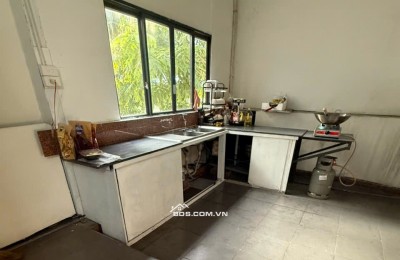 Cho thuê nhà 516 cộng hòa p13 q.tân bình 1 trệt 3 lầu