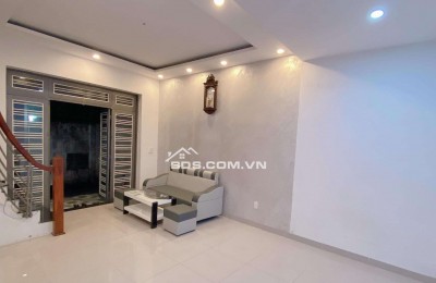 Bán nhà đẹp 4 tầng Lạc Long Quân Quận 11, 4PN dòng tiền 12tr/tháng giá 4.xx tỷ