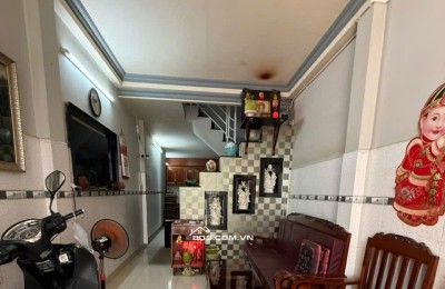 Bán nhà Thiên Phước Tân Bình, 40m2 2 tầng ở ngay chỉ 6 tỷ 5 TL