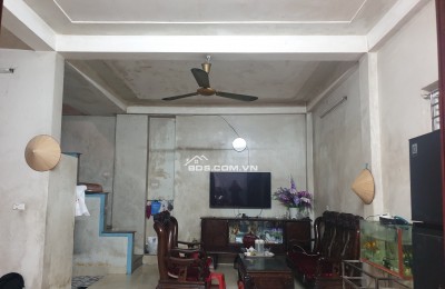 BÁN NHÀ DÂN XÂY 2.5 TỶ 3 TẦNG 65M2 ( ĐÔNG NAM ) NGÕ LÊ HỒNG PHONG