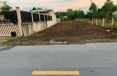 2 LÔ NGỘP NGÂN HÀNG 10X40=400M2 SHR THỔ CƯ, ĐƯỜNG 12M, ĐỐI DIỆN CHỢ, DÂN ĐÔNG GIÁ 170TR