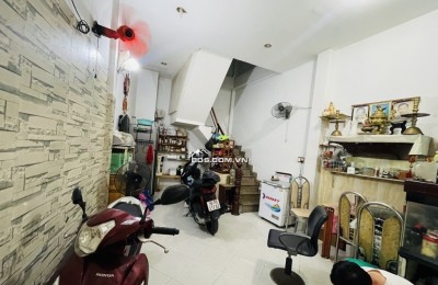 BÁN NHÀ GẦN CHỢ PHẠM VĂN HAI, 4PN 3WC, 3.5x9, 5x TỶ