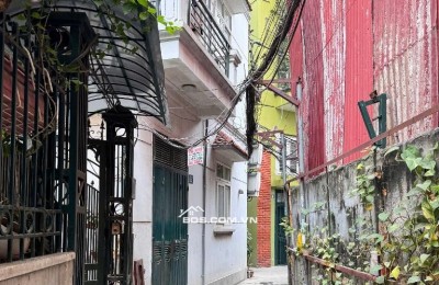 BÁN NHÀ TRUNG TÂM CẦU GIẤY 43M2 - LÔ GÓC 2 THOÁNG - 9,5 TỶ TL