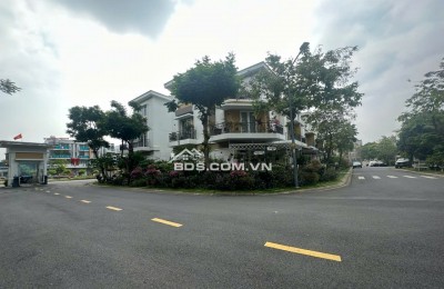 BÁN BIỆT THỰ GÓC 2 MẶT TIỀN VIEW CÔNG VIÊN - HỒ BƠI DỰ ÁN LOVERA PARK KHANG ĐIỀN BÌNH CHÁNH (VIEW ĐẸP)