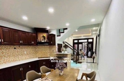 Cho Thuê Nhà 3 Tầng X 60m2 Kiệt Nguyễn Chí Thanh - Hải Châu _13tr