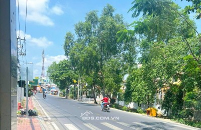 CẦN BÁN 132M2 NHÀ CẤP 4 MT ĐƯỜNG HƯƠNG LỘ 11