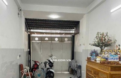 NHÀ 4 TẦNG - ÔTÔ ĐỖ CỬA- SÁT VINCOM.
NGAY NGÃ 4 LÊ VĂN VIỆT - LÃ XUÂN OAI
