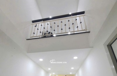 Bán nhà hẻm Q10, Ngô Quyền, 15m2, 4T, 2PN, SHR - 3.65 tỷ