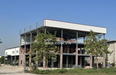 [CHO THUÊ/HỢP TÁC] MẶT BẰNG VÀNG 2.800M2 – CỬA NGÕ TP. NINH BÌNH – SẴN SHOWROOM 3 TẦNG