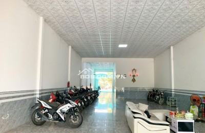 Bán 800 m2 Đất+ NHÀ MẶT TIỀN KINH DOANH Gần CHỢ Nhà Thờ PHÚ SƠN