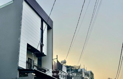 NHÀ PHƯỚC THIỆN 63M² HẺM Ô TÔ – CHỈ 4.1 TỶ – SÁT VINHOMES