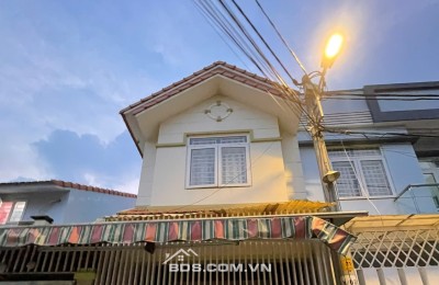 BÁN NHÀ CẤP 4 TRUNG TÂM HIỆP PHÚ, 81M2. GẦN METRO, VINCOM LÊ VĂN VIỆT GIÁ NHỈNH 5 TỶ