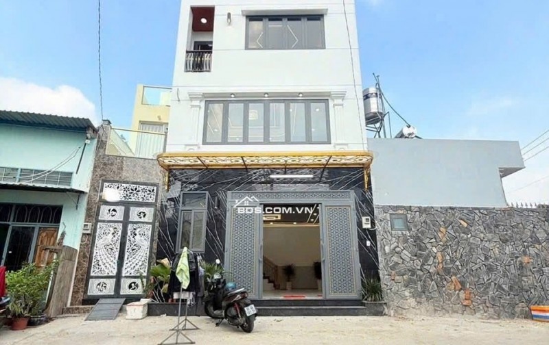 Chính chủ cần cho thuê căn nhà phố, đầy đủ nội thất cao cấp. Vị trí đắc địa trung tâm quận Bình Tân