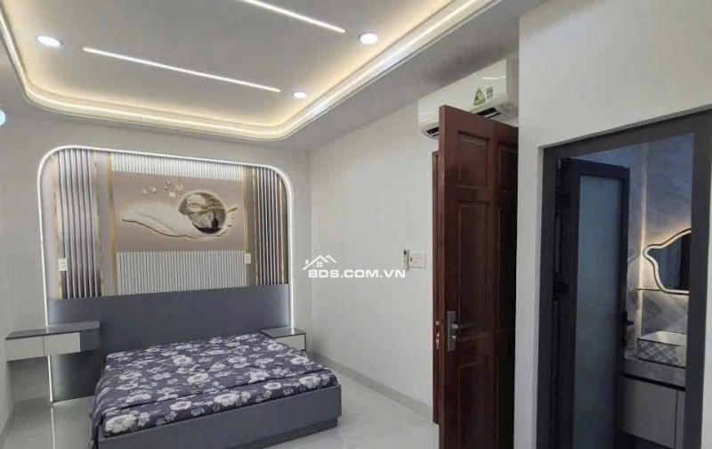 Chính chủ cần cho thuê căn nhà phố, đầy đủ nội thất cao cấp. Vị trí đắc địa trung tâm quận Bình Tân