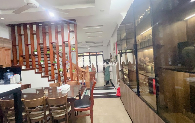 Chính chủ cần bán nhà liền kề siêu đẹp khu đô thị Phú Lương, Hà Đông, full nội thất cao cấp