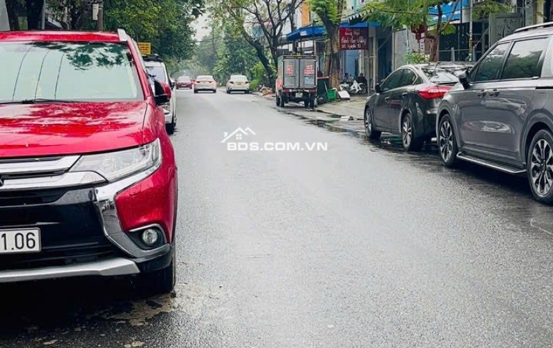 Bán nhà 3 tầng 4 PN đường Nguyễn Xí, Liên Chiểu,  TP Đà Nẵng