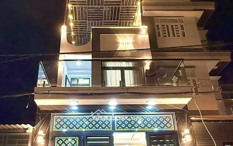 TUYỆT PHẨM NHÀ HẺM Q7 - PHỐ HUỲNH TẤN PHÁT - SỔ ĐỎ CHÍNH CHỦ - 2 TẦNG - 2PN - GIÁ HỜI 4.2 TỶ