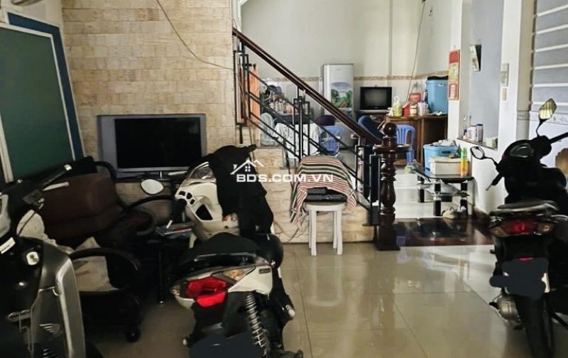 Bán nhà đẹp Nguyễn Tư Giản 4 tầng 63m2(4.2x15m) tặng NT HXT gần chợ Phạm Văn Bạch nhỉnh 6 tỷ