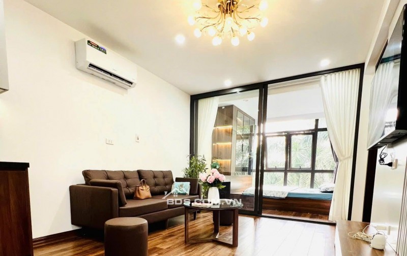 Bán Nhà Huỳnh Thúc Kháng, Đống Đa 80m, giá 4.98 tỷ.