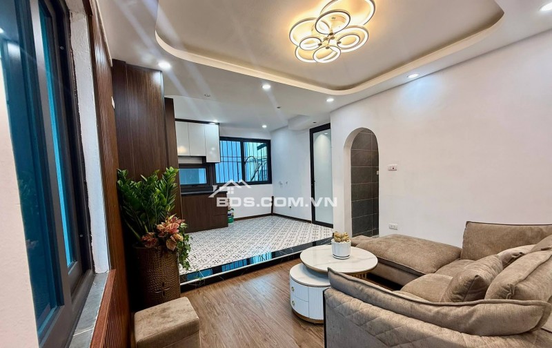 Nhà Đẹp View Mặt Phố Kim Ngưu, Hai Bà Trưng 80m, giá 4.55 tỷ