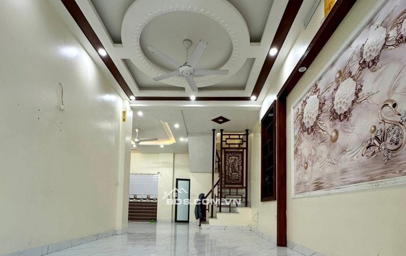 BÁN NHÀ ĐẸP 2.35 TỶ 3 TẦNG 52M2 ( ĐÔNG NAM ) NGÕ ĐƯỜNG KÊNH