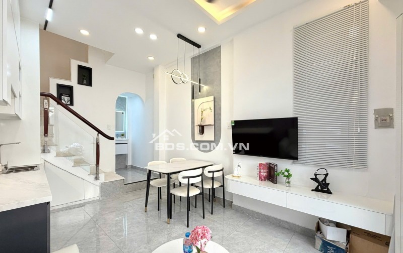 NHÀ ĐẸP 4TẦNG – NGUYỄN VĂN TRỖI, PHÚ NHUẬN – FULL NỘI THẤT – 5.85 TỶ