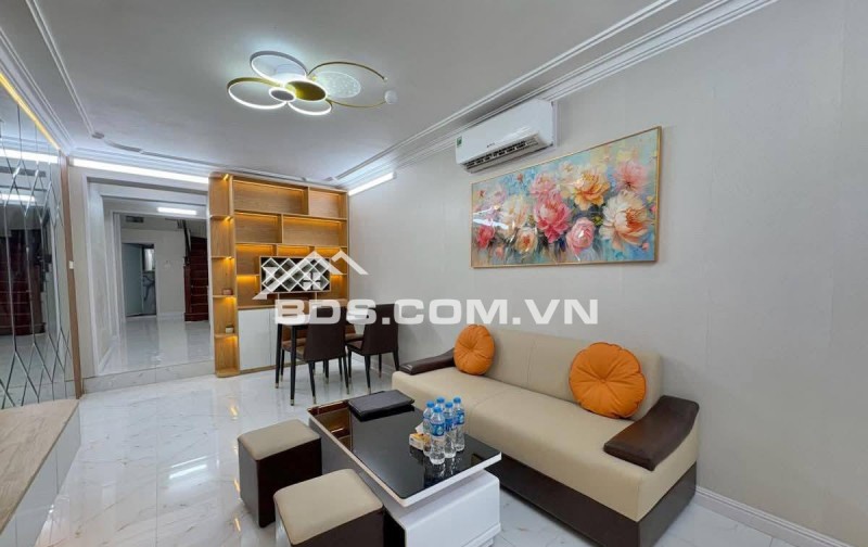 Nhà Đẹp Phương Mai, Đống Đa 110m, 4 tầng, mt 4 m, giá 5.3 tỷ.