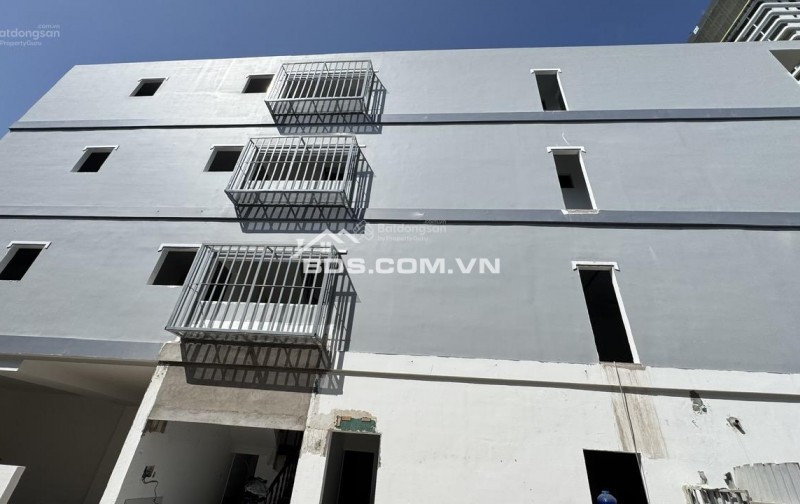 CHO THUÊ NGUYÊN TÒA NHÀ VỊ TRÍ VÀNG ĐỐI DIỆN VINCOM DĨ AN – CHỈ 30 TR/THÁNG