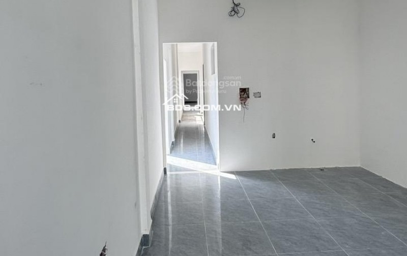 CHO THUÊ NGUYÊN TÒA NHÀ VỊ TRÍ VÀNG ĐỐI DIỆN VINCOM DĨ AN – CHỈ 30 TR/THÁNG