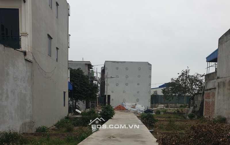 BÁN ĐẤT 1.02 TỶ 50M2 ( ĐÔNG NAM ) TAXI ĐỖ CỬA NGÕ ĐIỆN BIÊN