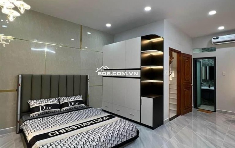 Bán nhà cực phẩm 5 tầng đường Trần Thị Trọng ngang chuẩn 4m sát KCN Tân Bình chỉ 6.3 tỷ