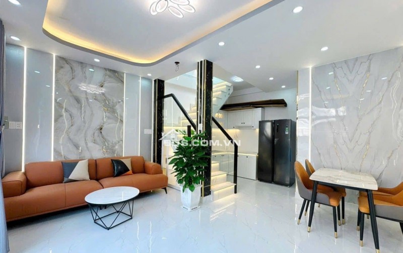 TUYỆT PHẨM NHÀ HẺM Q7 - PHỐ HUỲNH TẤN PHÁT - SỔ ĐỎ CHÍNH CHỦ - 2 TẦNG - 2PN - GIÁ HỜI 4.2 TỶ