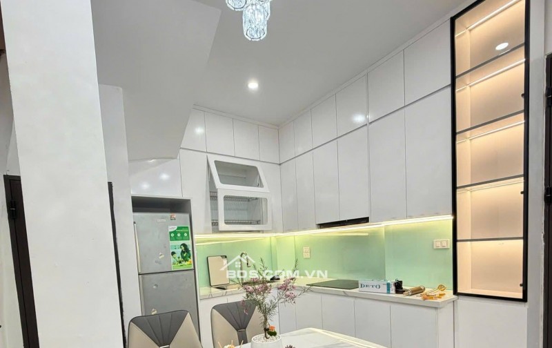 Nhà Đẹp Gần Phố, Quan Nhân, Thanh Xuân 31m, 4 tầng, mt 7.3m, giá 8.4 tỷ.