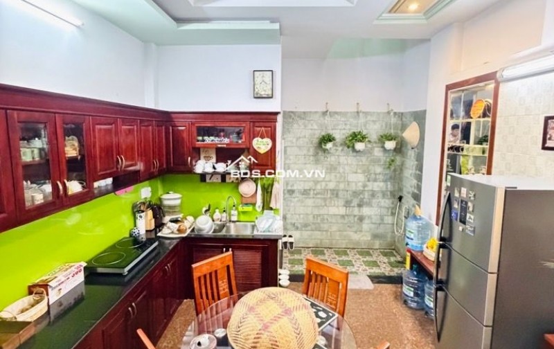 Bán nhà 4 tầng HXT đường Quang Trung 64m2(4*16) vào ở ngay sát Chợ Hạnh Thông Tây chỉ 7.5 tỷ