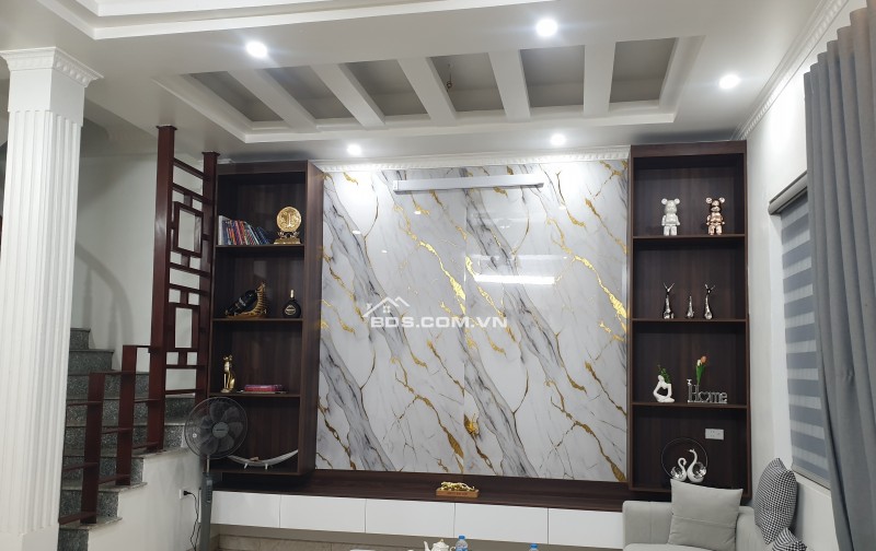 BÁN NHÀ ĐẸP 1.88 TỶ 2.5 TẦNG 46M2 ( ĐÔNG NAM ) NGÕ PHÙ LONG